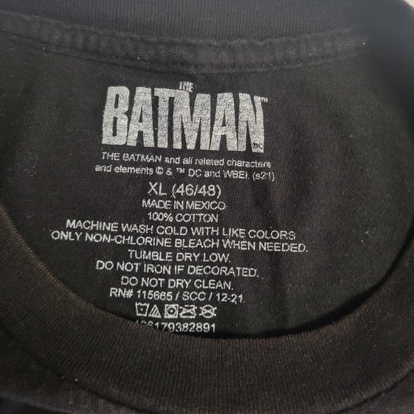 The Batman DC Comics Front Logo T-shirt (Size XL) - Picture 3 of 5